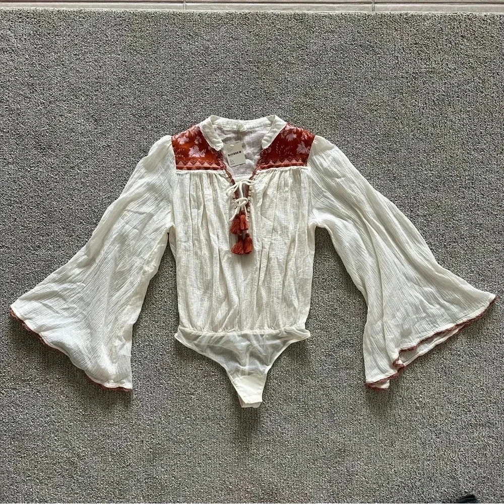 Free People | Lana Bell Sleeve Embroidered Bodysuit XS